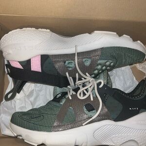 Nike N. 354 Huarache Type